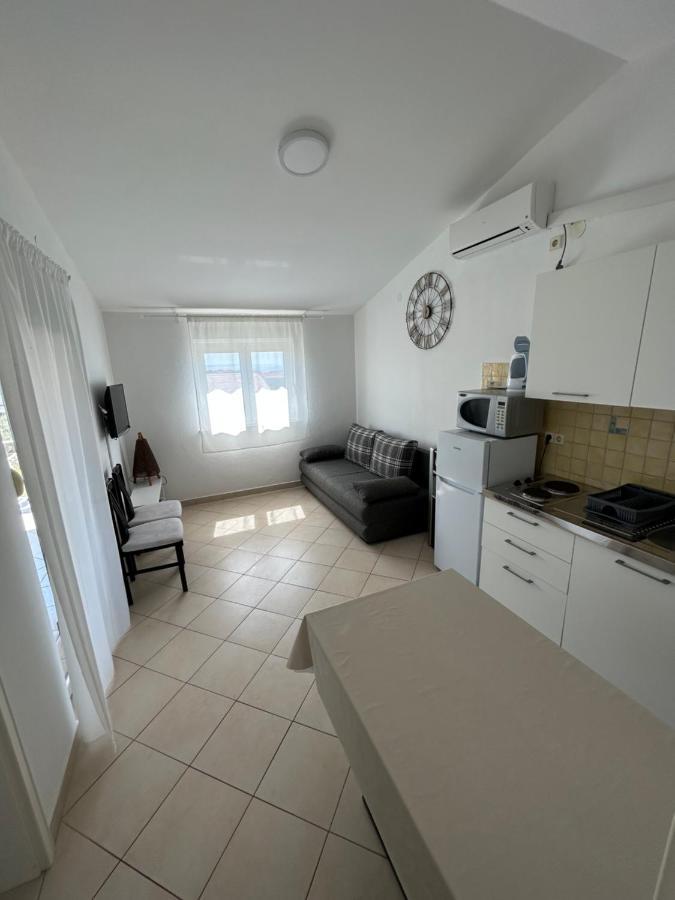 Apartments Duda วีร์ ภายนอก รูปภาพ